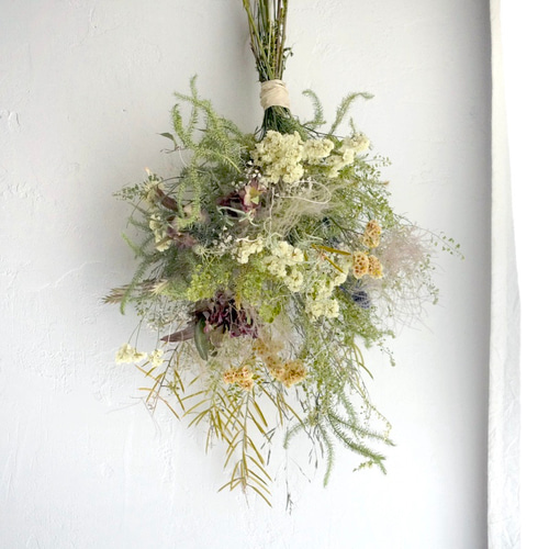 誕生日ギフトにも】スモークツリーと野の草花のスワッグ ドライ 