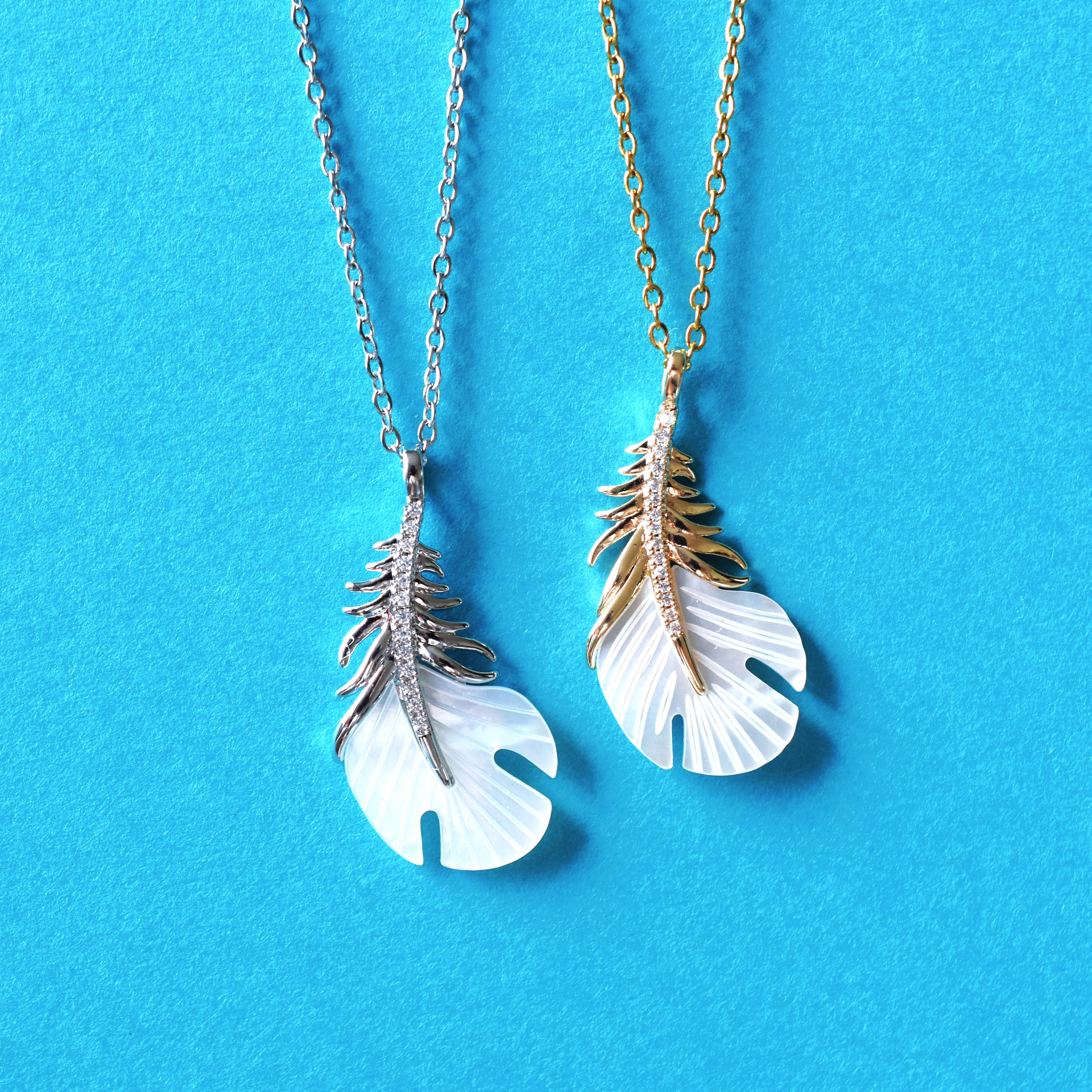 燃える蝶 ファイア  ネックレス 蝶  Butterfly ジルコニア ゴールド 燃える蝶 ファイア ネックレス 蝶 Butterfly ジルコニア