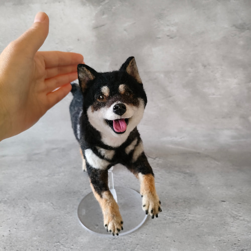 黒柴さん（スタンド付き）〈24071〉 羊毛フェルト 羊毛わんこ 福や工房