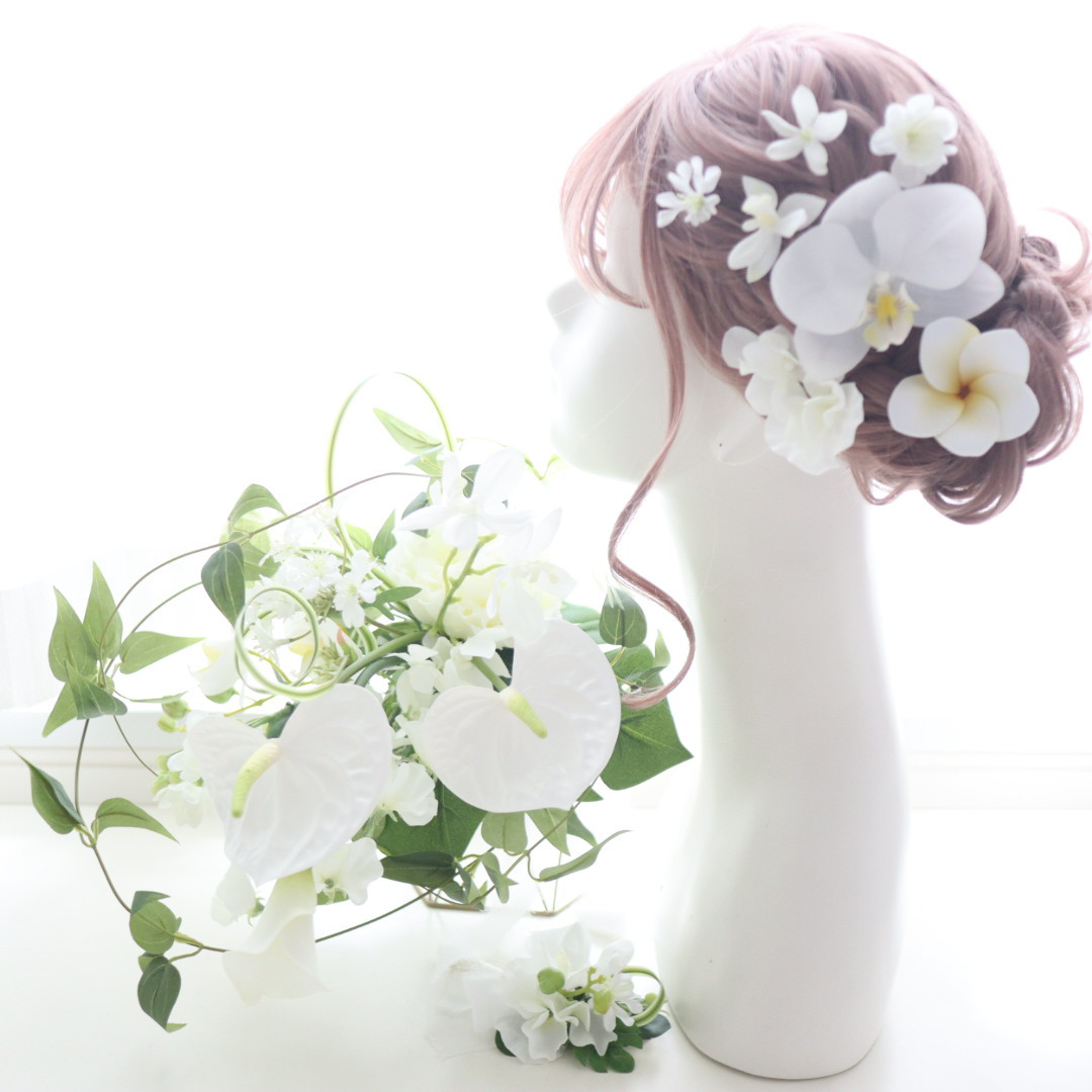 ウェディングブーケ　コチョウラン　白グリーン　リゾート婚 ヘッドドレス　ブライダルブーケ ウエディングブーケ　結婚式