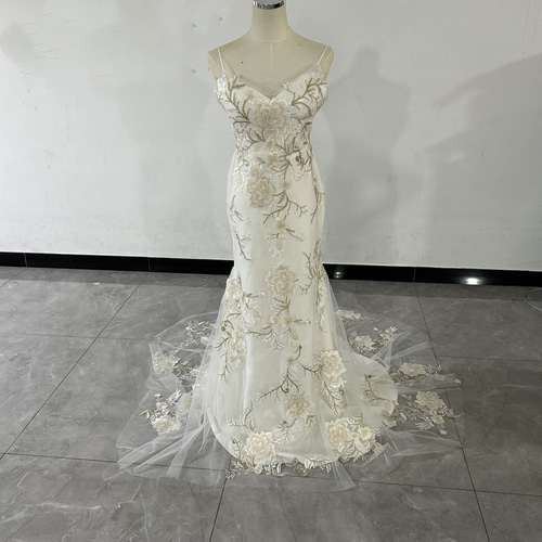 美品！ キャミソール 3D立体レース刺繍 ウエディングド /花嫁 抜群の  