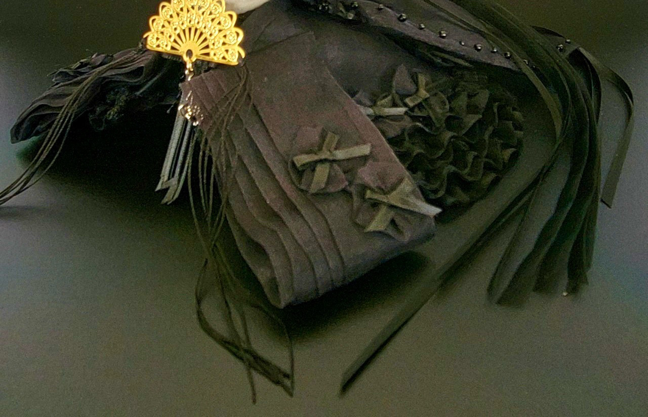 44　小さな着せ替え用お着物 【薄絹】 シルクオーガンジー　漆黒かさね