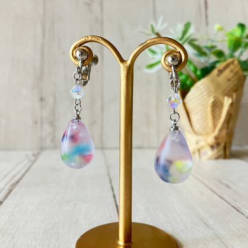 琉球ガラスのマットな雫イヤリング・ピアス イヤリング