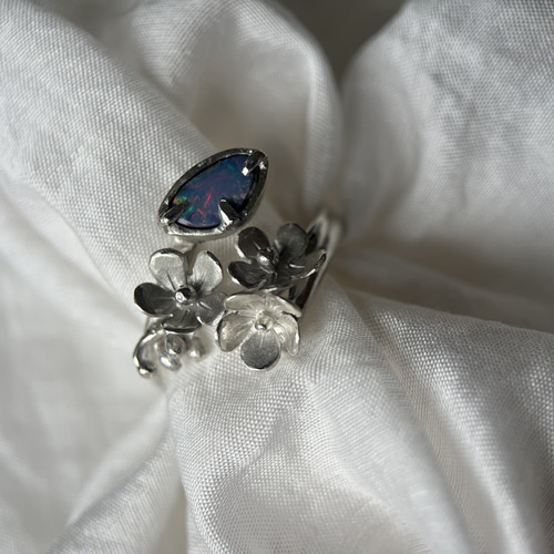 美品❣️オパール シルバーリング 花デザイン