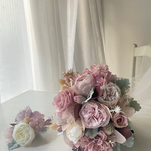 ピンク系造花ブーケ(ブートニア付き) アートフラワー】ガーリーピンクのクラッチブーケ 【結婚式