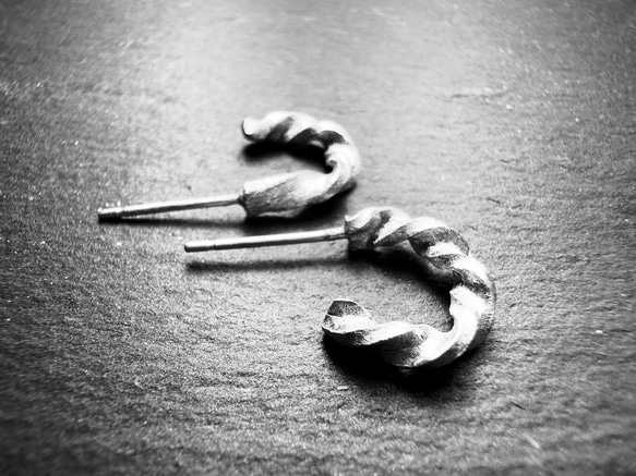 フープピアス　ねじねじ　silver925 3枚目の画像