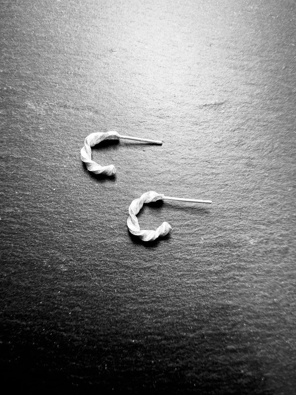 フープピアス　ねじねじ　silver925 1枚目の画像
