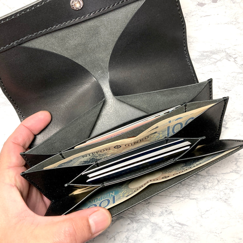 大人の手元を引き締める黒革の長財布｜ロングウォレット 本革