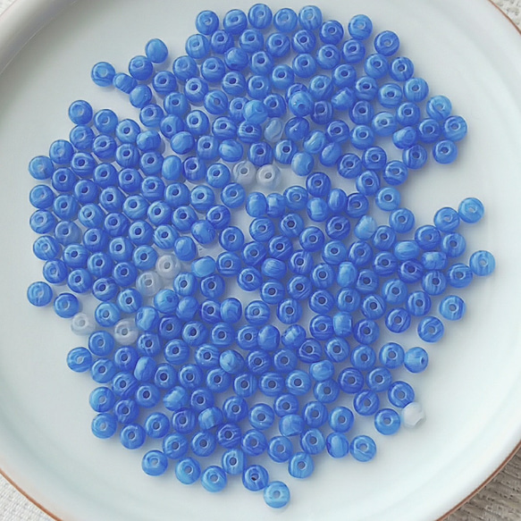 流れる雲　チェコシードビーズ　7g(約260個、約55cm) 1枚目の画像