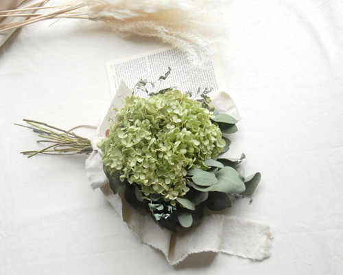 ユーカリとアナベル紫陽花　ドライフラワーセット　インテリア　スワッグ　花材にも ユーカリとアナベル紫陽花のドライフラワーセット スワッグ