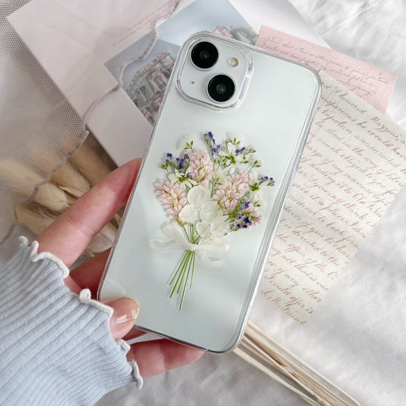 好きな雰囲気を身に纏う ピンク ブーケ 押し花スマホケース 【ハイブリッドケース対応可】全機種対応 1枚目の画像