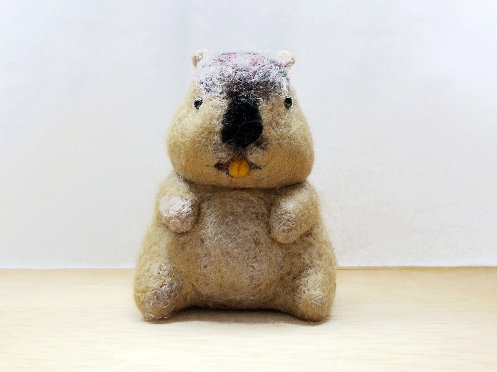 羊毛フェルト　マーモット 羊毛フェルト　マーモット