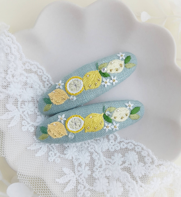 大人可愛い 爽やかLemon刺繍パッチンピン レモンヘアピン (左留め 
