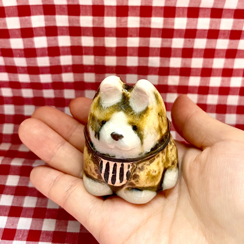 陶器の秋田犬(前掛け) その他置物 うろことはね 通販 17954815 陶器の秋田犬(前掛け) その他置物 うろことはね 通販 17954815