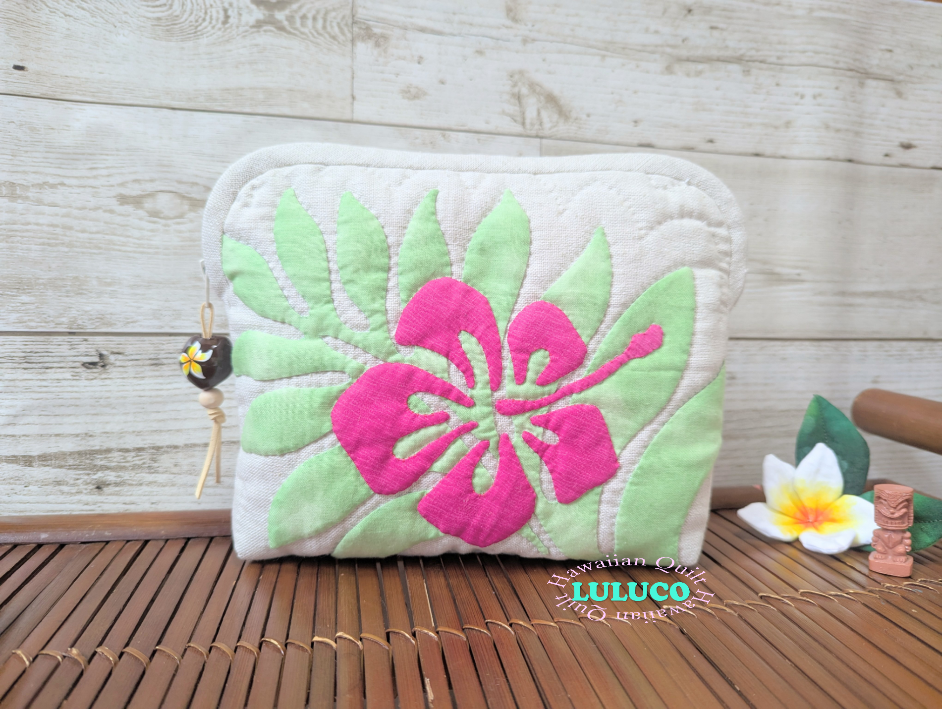 ハワイアンキルトのポーチ