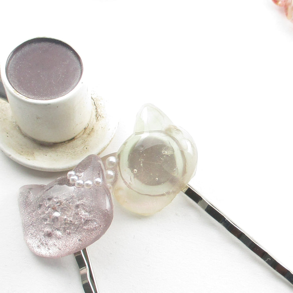 高速道路の片隅でクォーツ眠るネコは、今日も平和です♪<1点ものヘアピン>HP192 2枚目の画像