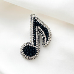 音符ブローチ（ブラック） ブローチ Bell 通販 17955269｜Creema(クリーマ)