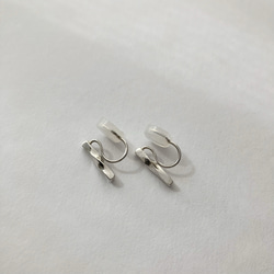ひねりバーのシンプルイヤリング　silver950 痛くなりにくい 8枚目の画像