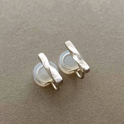ひねりバーのシンプルイヤリング　silver950 痛くなりにくい 6枚目の画像