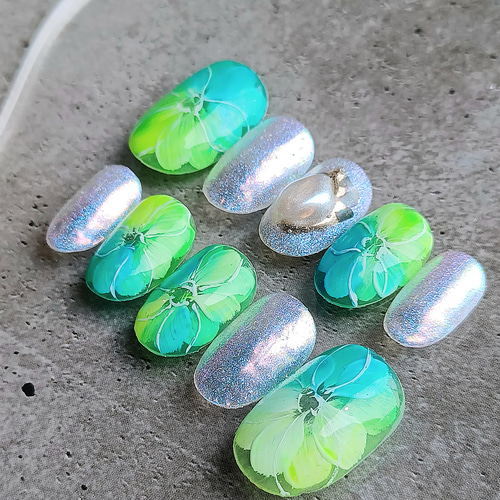 受注製作】 爽やかカラーの大きめフラワー ネイルチップ No.204 ネイル