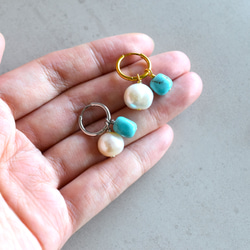 【金具変更可・金属アレルギー対応】ターコイズ&淡水パール　サージカルステンレスフープピアス 6枚目の画像