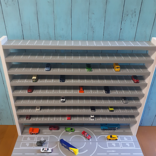 りいむ9段ロータリーなしお客様組み立て品自作ミニカー収納棚 8段70台自作ロータリー交差点付きトミカ収納棚 おもちゃ・人形