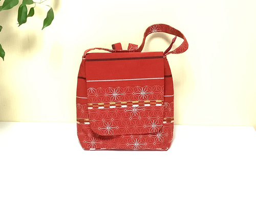一点もの】リメイク帯 上品な着物のリュック／C23 リュック