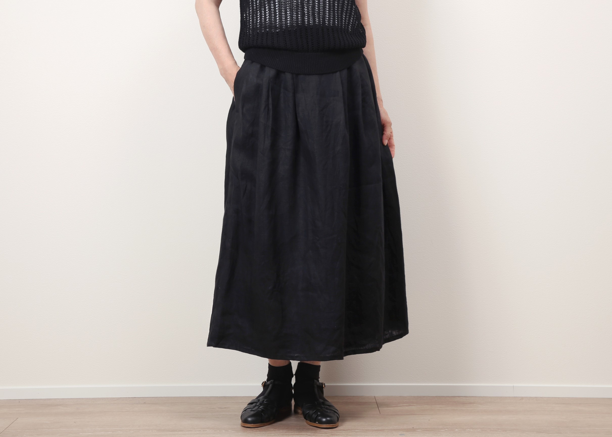 #443タックギャザースカート(リトアニア黒)