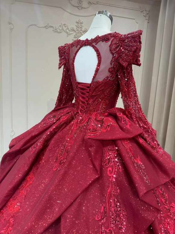 美品！大人気上昇中　ボルドー色　背中見せ　美しさ　プリンセスライン　フレアースカート　ロングトレーン　カラードレス二次会 