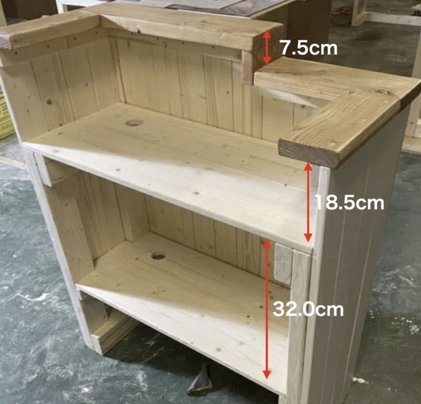 【段差】カウンター　レジ　幅90✖︎高さ105✖︎奥行き38センチ