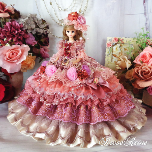 マリーアントワネットの花園 アンティークモーブの豪華11段フリル