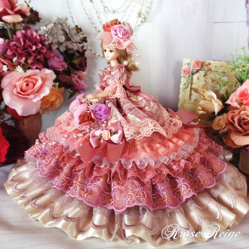 マリーアントワネットの花園 アンティークモーブの豪華11段フリル