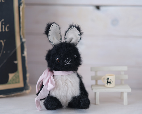 アーティストベア Whim Bear うさぎさん 1_000000000429.jpg?1678209904