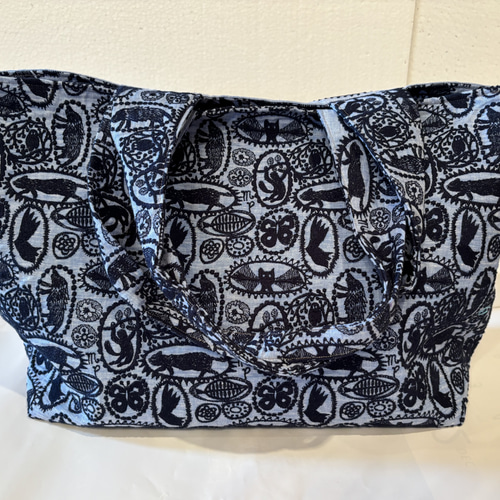 ミナペルホネン 生地使用　jungle relief お散歩バッグ　ハンドメイド ミナペルホネン*生地使用*パニーニバッグ風*jungle relief/blue