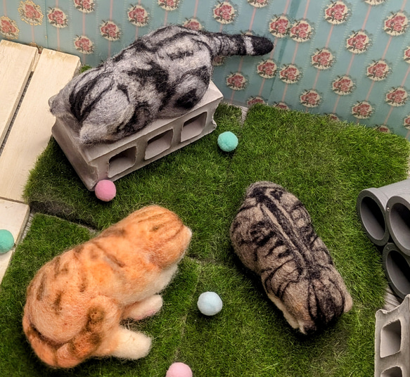 羊毛フェルト まだ眠いにゃ｡｡〇 【ごめん寝】スタイル猫ちゃん 羊毛