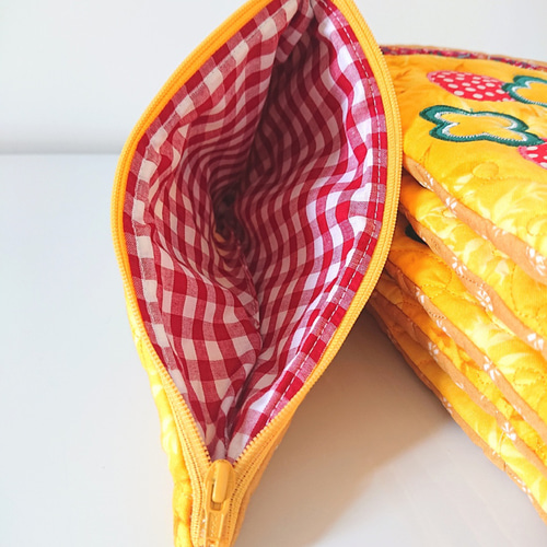 ピザ☆ペンケース(黄) ペンケース mahina 通販 17957562｜Creema(クリーマ)