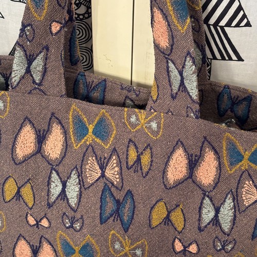 両面贅沢なsky flowerの黒帆布トート/ミナペルホネン 両面贅沢なsky flowerの黒帆布トート/ミナペルホネン 両面贅沢なsky