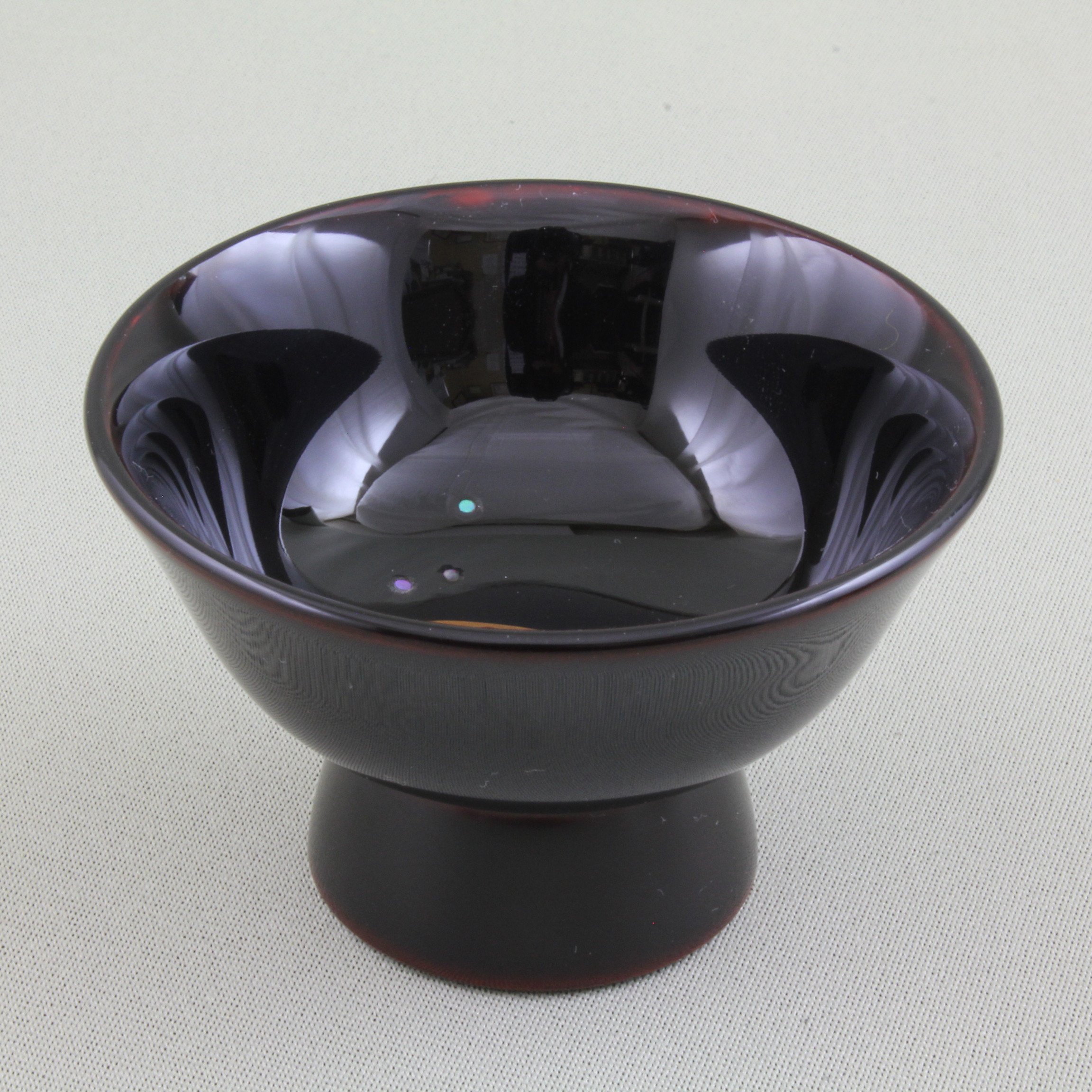 伝統工芸　輪島塗　ぐい呑み「河豚蒔絵」　【14-1】