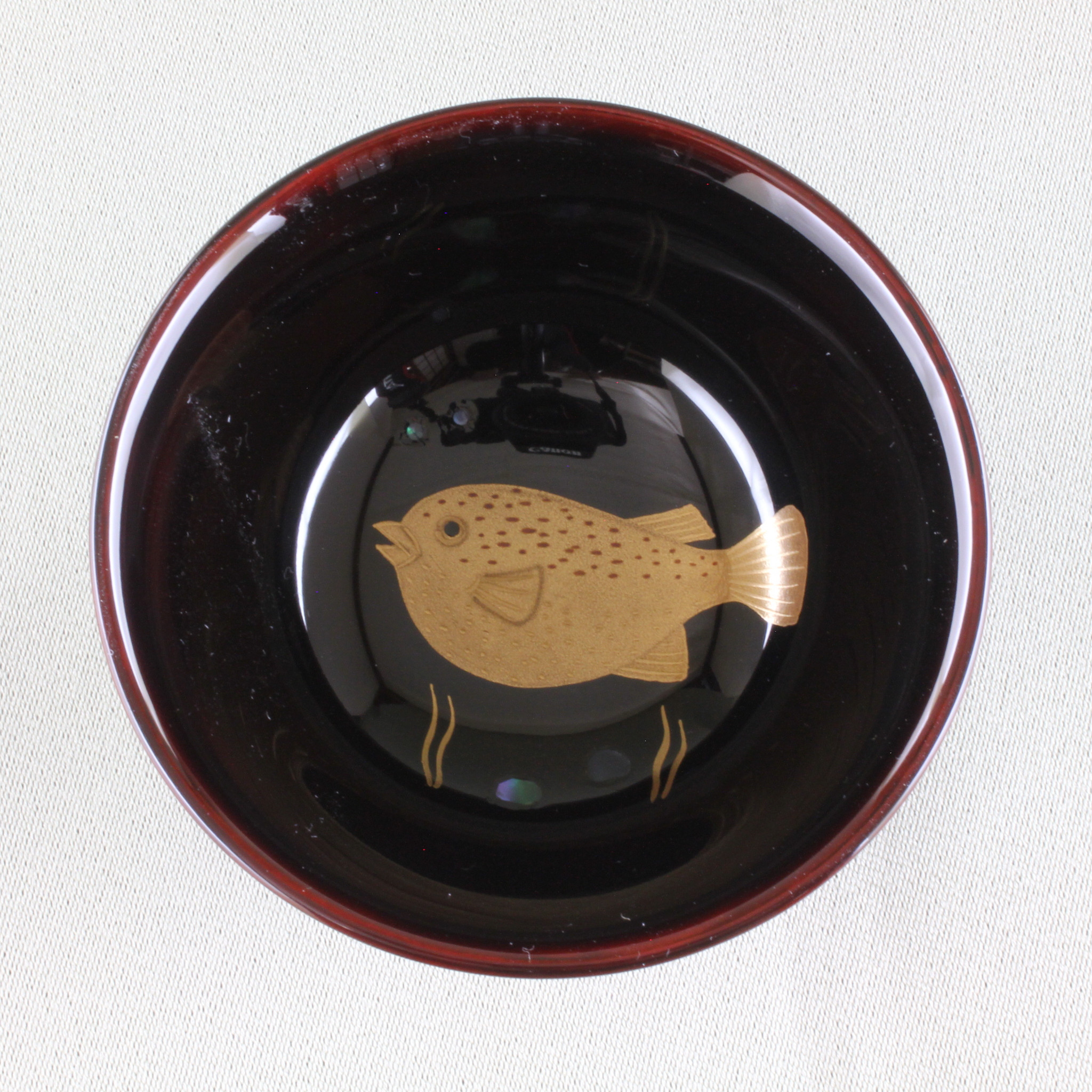 伝統工芸　輪島塗　ぐい呑み「河豚蒔絵」　【14-1】