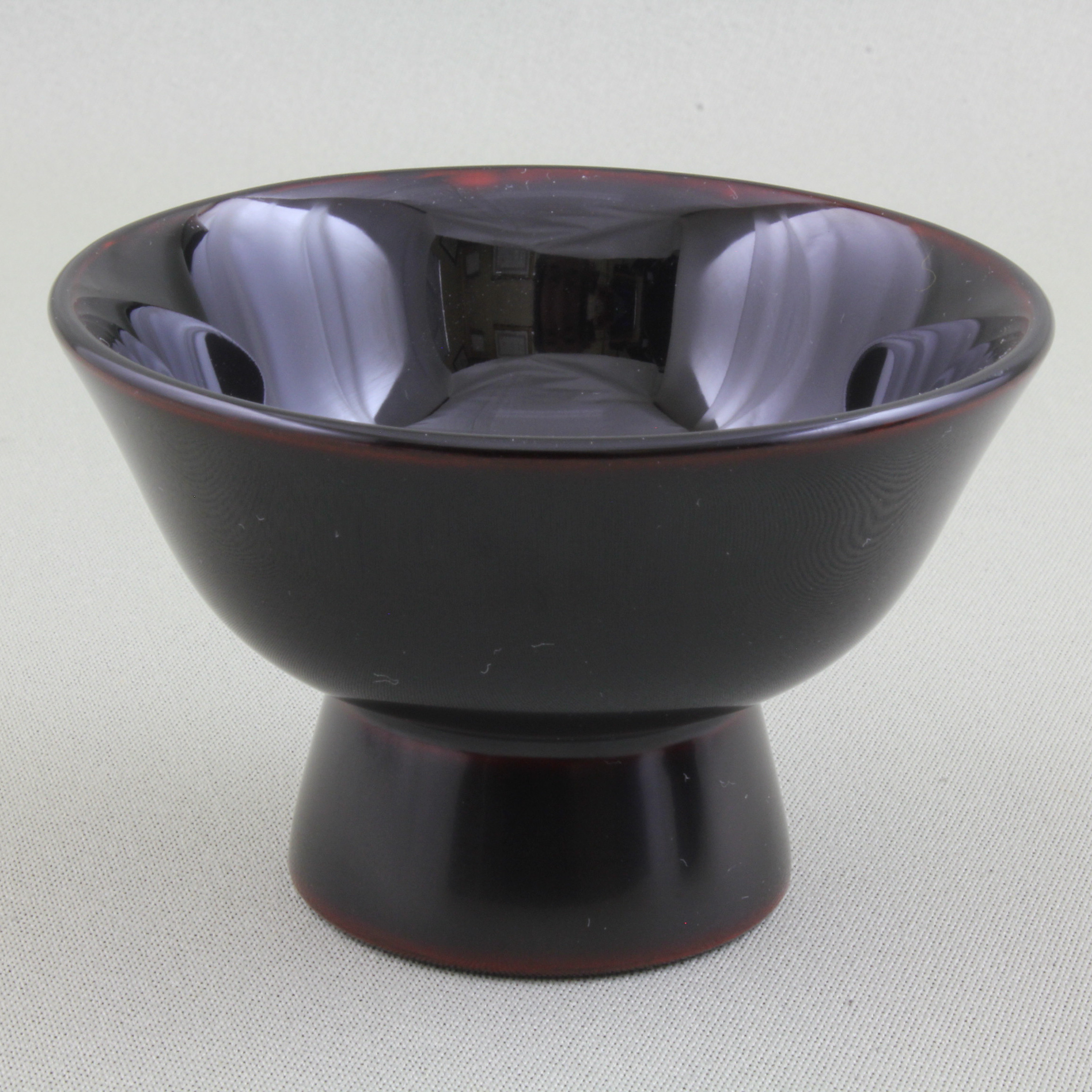 伝統工芸　輪島塗　ぐい呑み「河豚蒔絵」　【14-1】