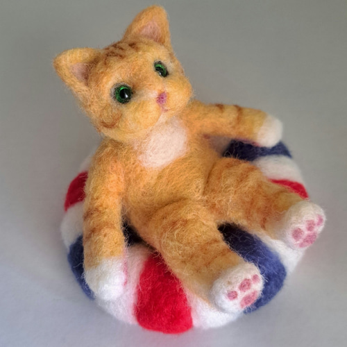 羊毛フェルト 猫 サンプルページ 茶トラ キジトラ クリーム色