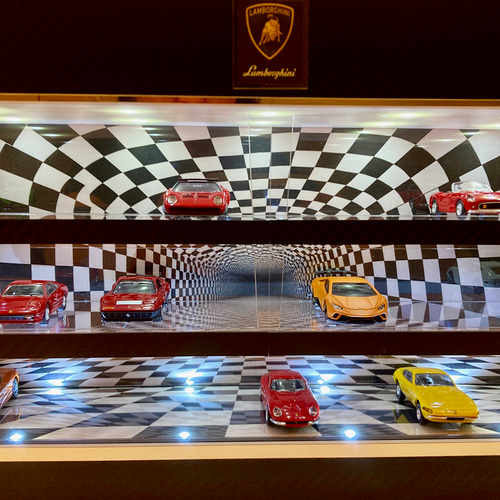 セール品！1/64展示30台可・SPチェック柄・USB電源ディスプレーBOX