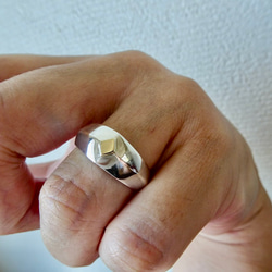 仁尾彫金『ギャラクシーゴールドアイアンクロス、ダイヤヘッド