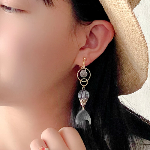 遊び錦 刺繍糸で作る金魚のピアス・イヤリング ピアス（フック