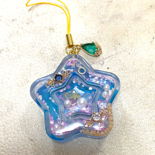 シャカシャカストラップ キーホルダー 黒猫 通販 17958568