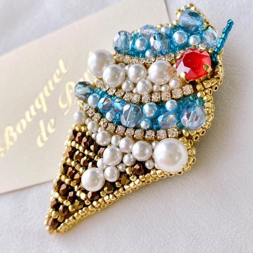 ビーズ刺繍 ブローチ 【 バニラ&ソーダソフトクリーム