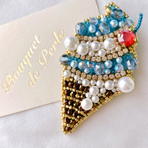 ビーズ刺繍 ブローチ 【 バニラ&ソーダソフトクリーム