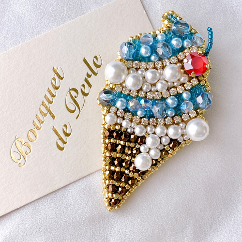 ビーズ刺繍 ブローチ 【 バニラ&ソーダソフトクリーム