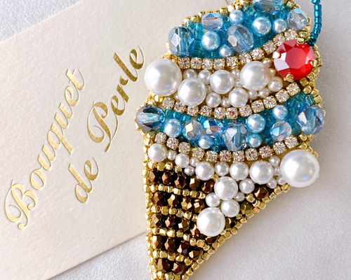 ビーズ刺繍 ブローチ 【 バニラ&ソーダソフトクリーム