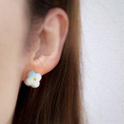 夏限定｜美濃焼×ガラス×ターコイズの5粒セットピアス・イヤリング｜爽やか花アクセサリー 5枚目の画像